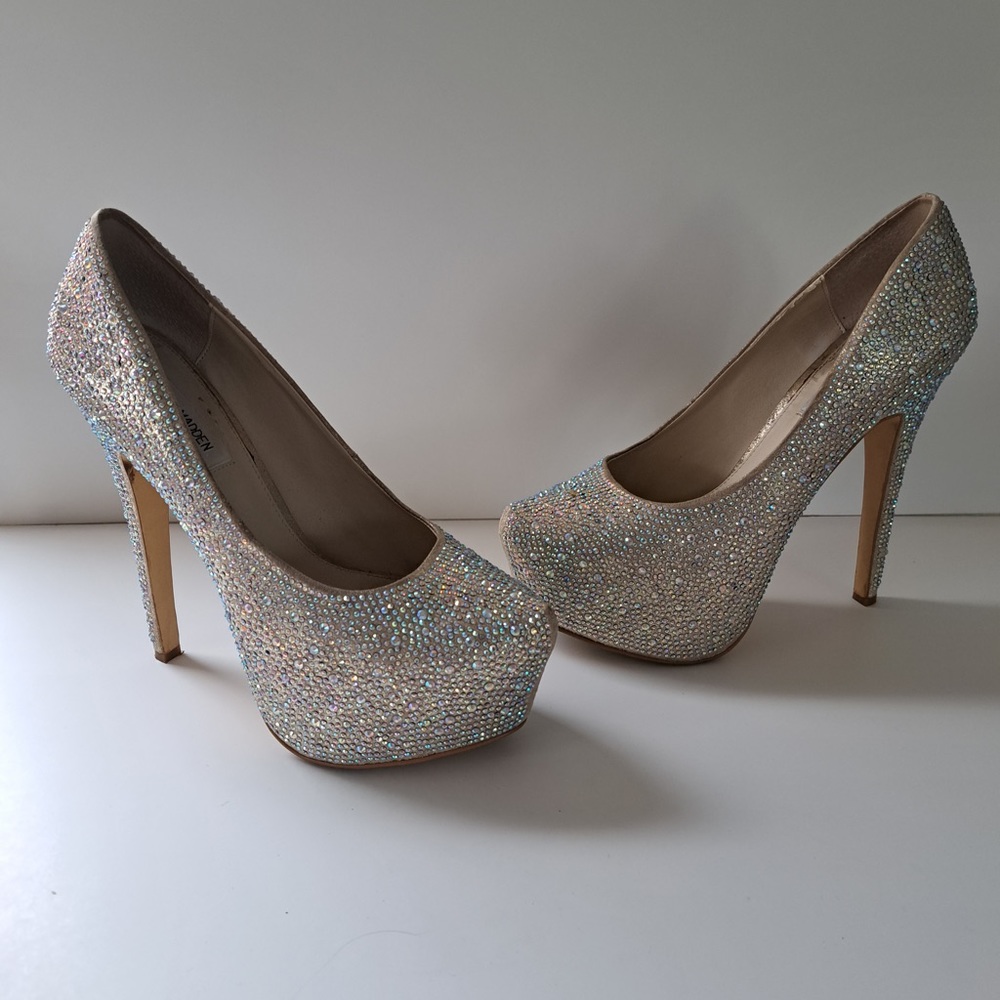 Stiletto Steve Madden 8 size woman heels